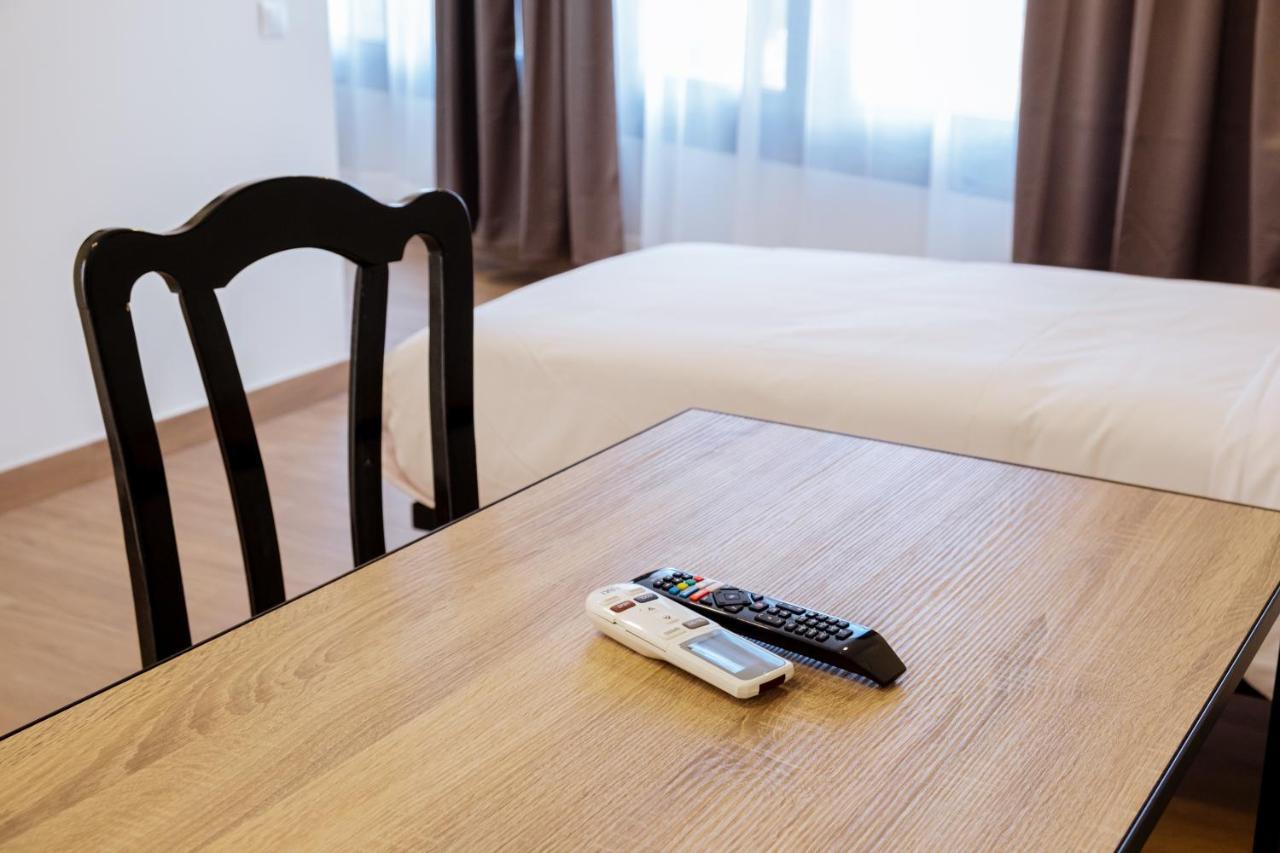 Apartahotel Golden Alcala 알칼라데에나레스 외부 사진