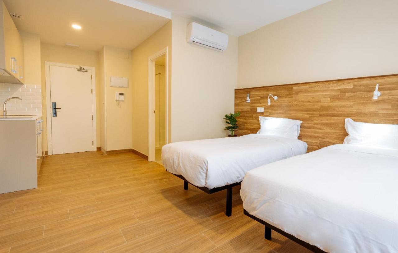 Apartahotel Golden Alcala 알칼라데에나레스 외부 사진