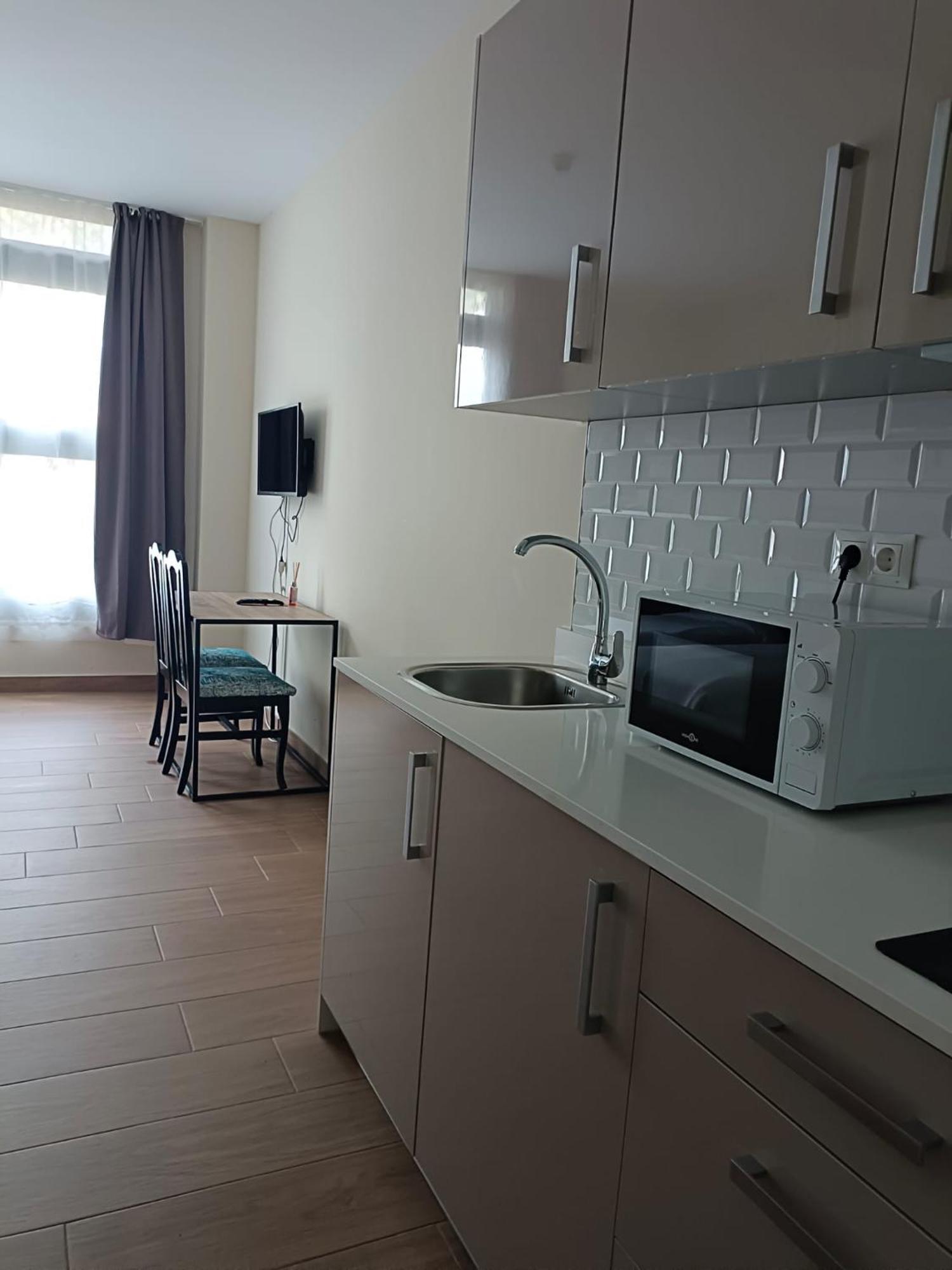 Apartahotel Golden Alcala 알칼라데에나레스 외부 사진