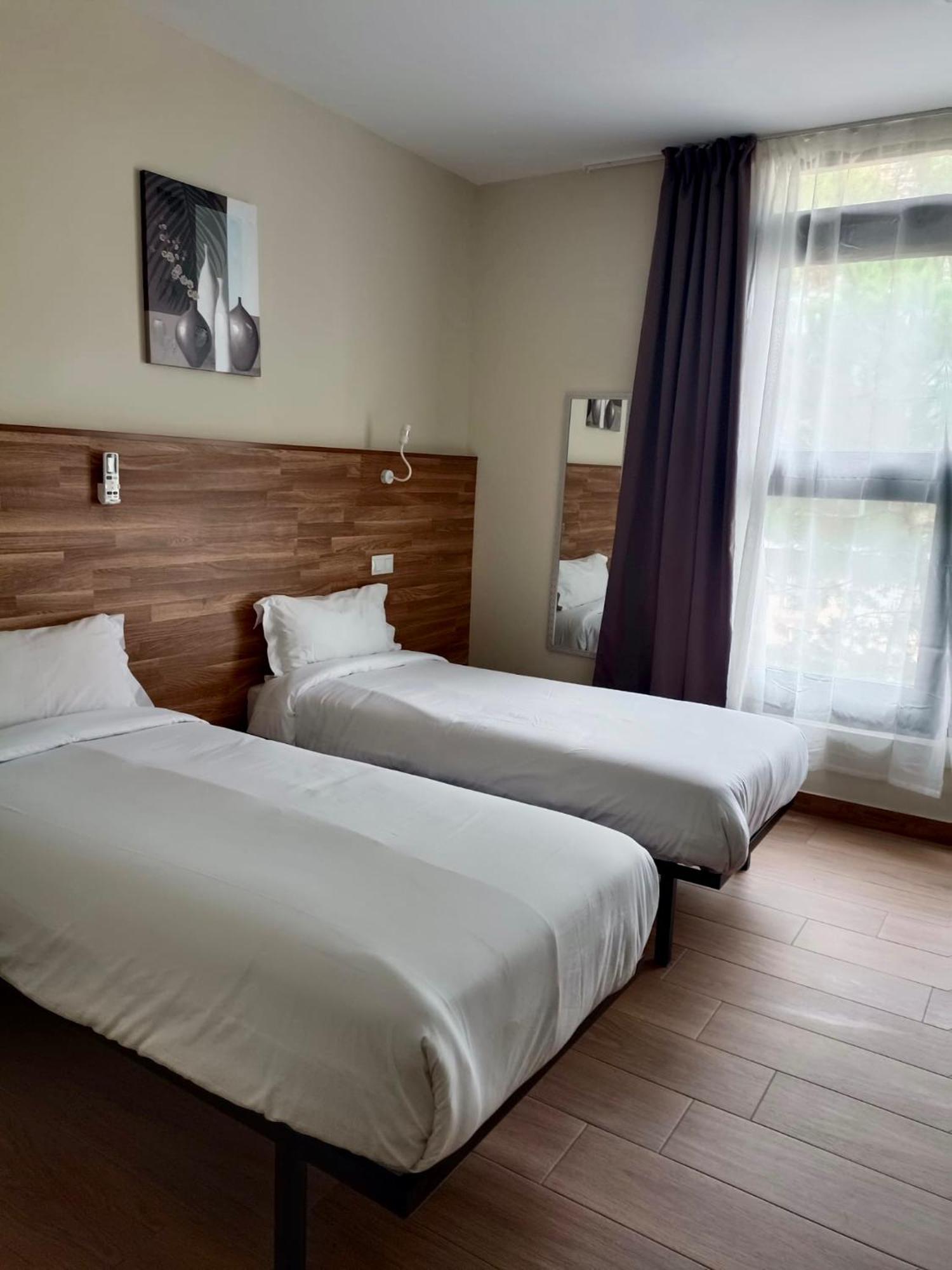 Apartahotel Golden Alcala 알칼라데에나레스 외부 사진