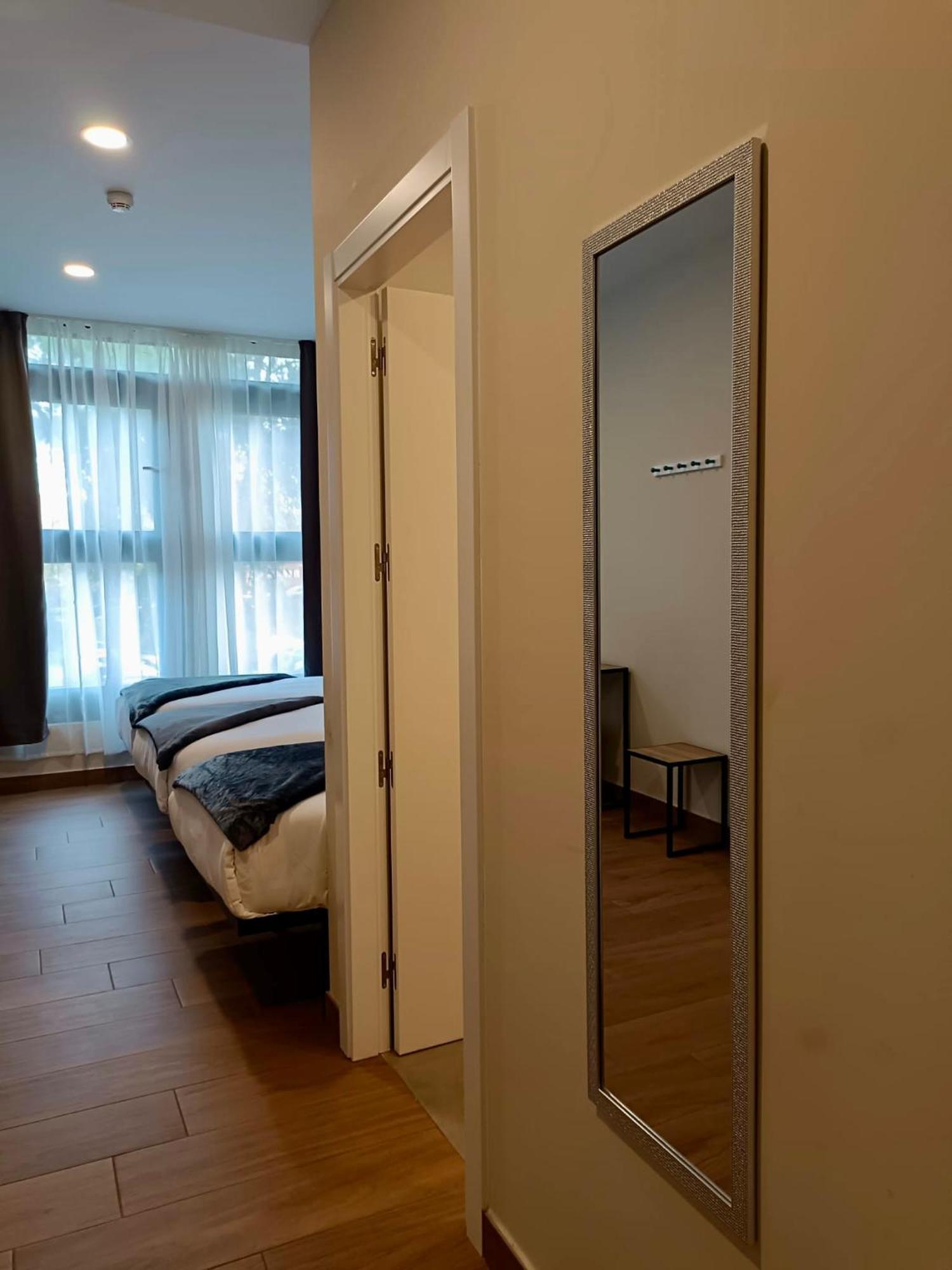 Apartahotel Golden Alcala 알칼라데에나레스 외부 사진